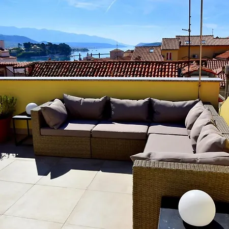 King Old Town Rab - Adults Only شقة