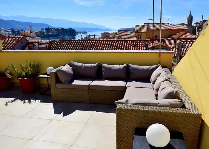 King Old Town Rab - Adults Only شقة